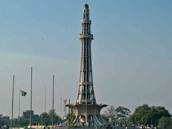 Lahore,_Minar-e-Pakistan